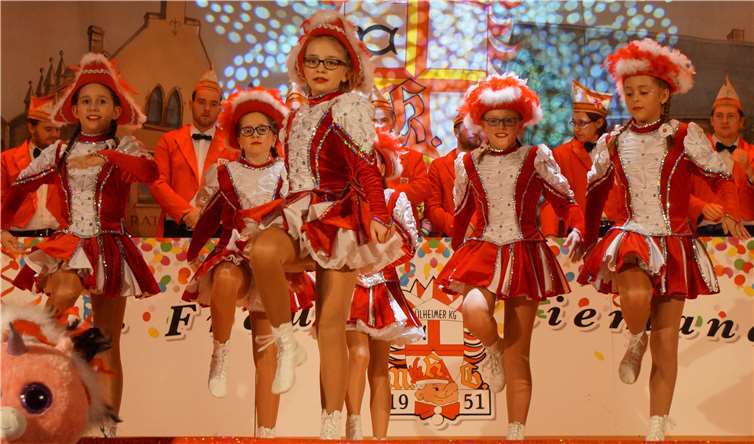 Die Kleine Garde der MKG zeigte einen tollen und sehenswerten Gardetanz.