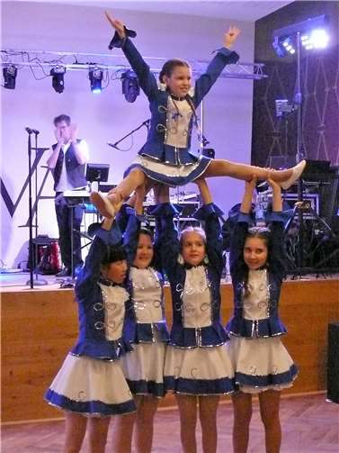 Die Kleinen Funken konnten sich nicht nur über ihren fantastischen Auftritt, sondern auch über eine tolle Überraschung freuen.