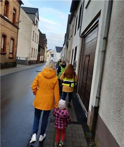 Die „Kleinsteins“ auf weihnachtlicher Mission Die „Kleinsteins“ waren auf weihnachtlicher Mission.Foto: privat