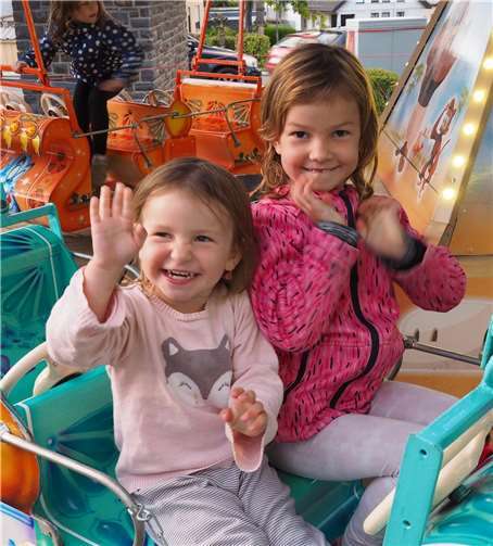 Die Kleinsten hatten ihren Spass auf dem Karussell.