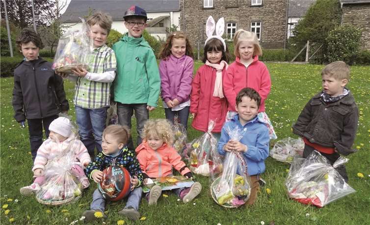 Die Kleinsten hatten wieder große Freude, auf den Spuren des Osterhasen wandeln zu können.privat