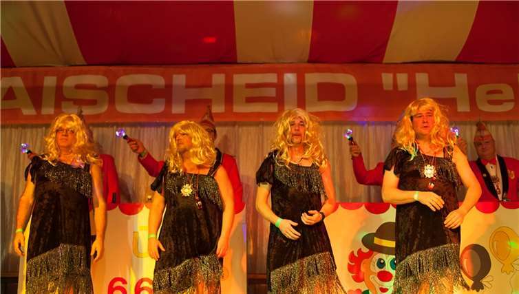 Die Klosterbrüder im „Helene Fischer-Fieber“.