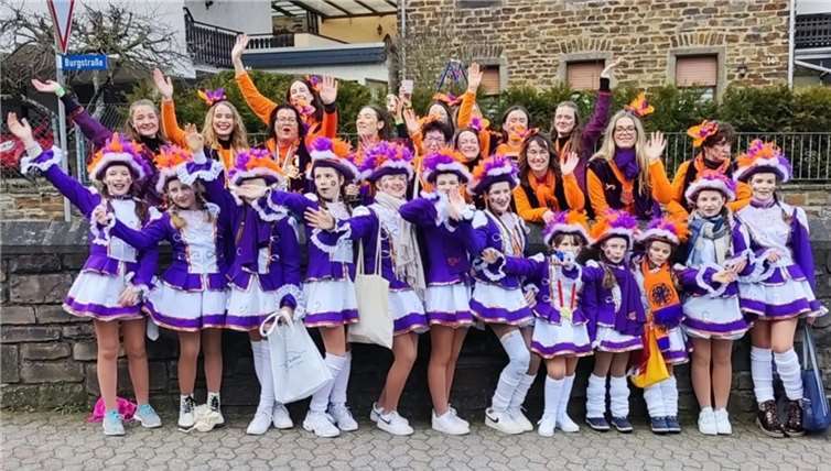 Die Koberner Möhnen beim Karnevalszug. Quelle: Koberner Möhnen