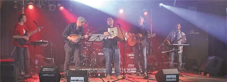 Die Koberner Mundartgruppe Spontan wird im Festzelt wieder eine Riesenstimmung entfachen.privat