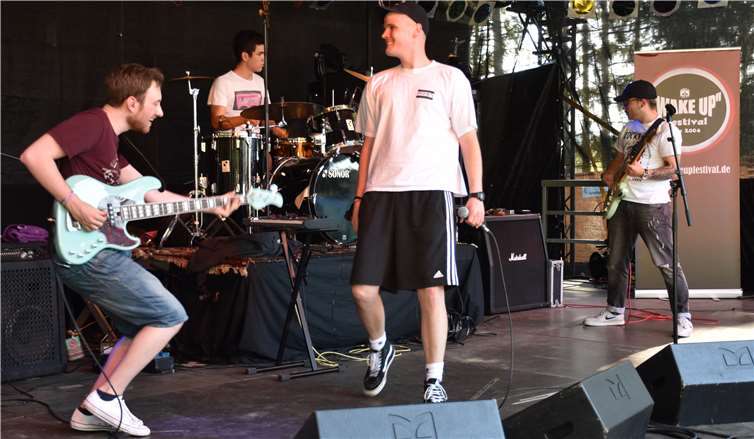 Die Koblenzer Band „Sonny Boy Slim“ kam funky-energisch und etwas verrückt rüber. Fotos: HEP