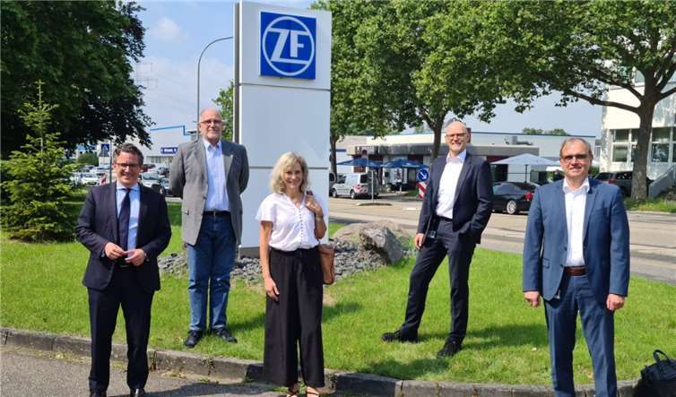 Die Koblenzer Landtagsabgeordnete Dr. Anna Köbberling (SPD), die auch Sprecherin für Wirtschaft und Transformation ihrer Fraktion ist, beschäftigte sich auf ihrer Sommerreise mit Veränderungsprozessen in Unternehmen der Region.Foto: SPD