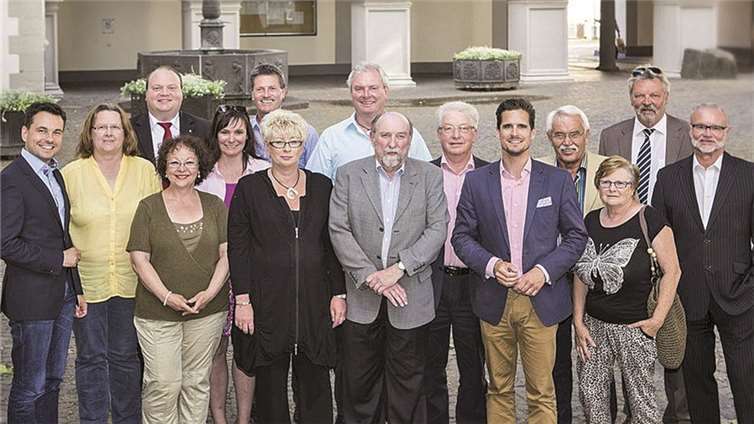 Die Koblenzer SPD-Fraktion wählt den neuen Vorstand einstimmig. SPD-Fraktion, Julia Berlin