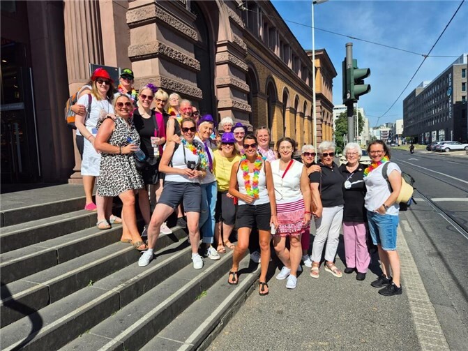 Die Koisdorfer Möhnen: jeck durchs ganze Jahr Foto: privat