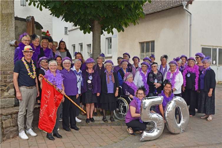 Die Koisdorfer Möhnen können auf eine 50-jährige Historie zurückblicken.  Foto: Markus Isenhoefer