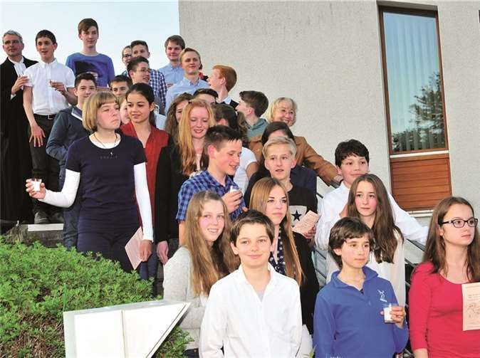 Die Konfirmanden aus Niederbachem.privat