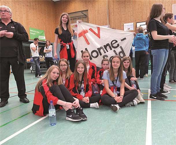 Die Korbball-Schülerinnen des TV Honnefeld freuten sich über einen guten vierten Platz.privat