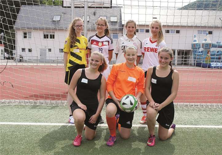 Die „Kreis-Mädchen“ zeigten im Sieben-Meter-Schießen, wie wichtig das Training ist.