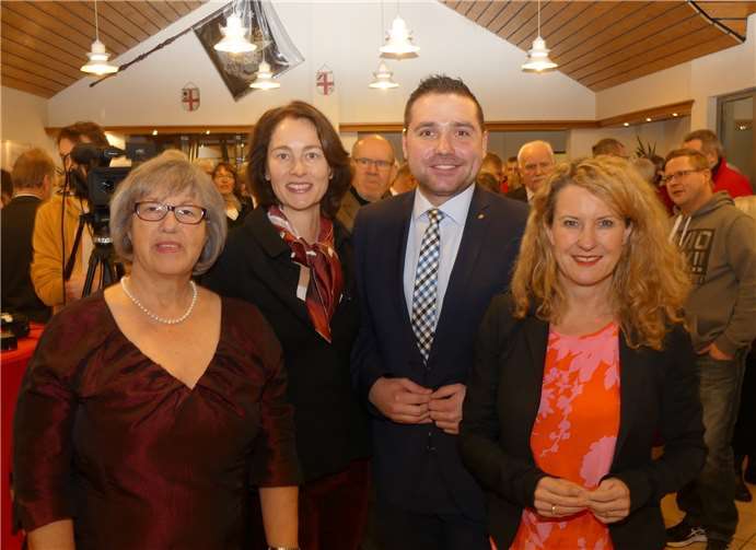 Die Kreis-SPD konnte anlässlich ihres Neujahrsempfangs die EU-Spitzenkandidatin der Sozialdemokraten begrüßen. (v.l.): Renate Klünder, Justizministerin Katarina Barley, SPD-Kreischef Benedikt Oster, Staatsekretärin Heike Raab. TE