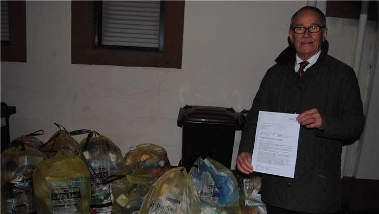 Die Kreislaufwirtschaft wird in Kürze ein kleineres Müllfahrzeug anschaffen, mit dem zukünftig der Abfall in der Kaisergasse und der Rheinstraße abgefahren wird. privat