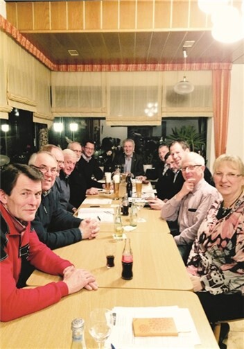 Die Kreismitglieder kamen zum monatlichen Treffen zusammen. Privat