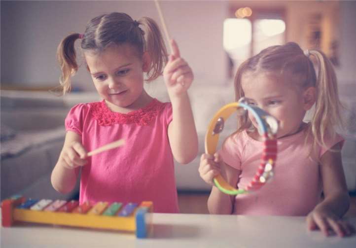 Die Kreismusikschule bietet wieder Kurse der Musikalischen Früherziehung an. Foto: KMS