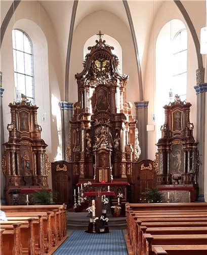 Die Kreuzreliquie ist ausgestellt.