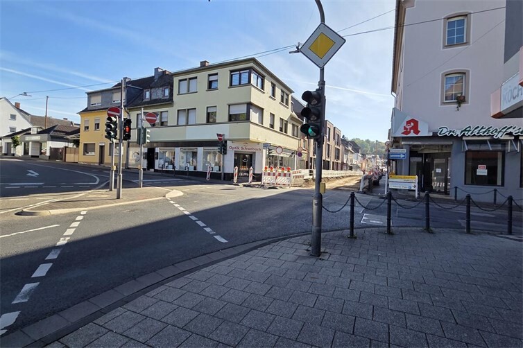 Die Kreuzung Hauptstraße/Luisenstraße/Siegburger Straße wird gesperrt.
