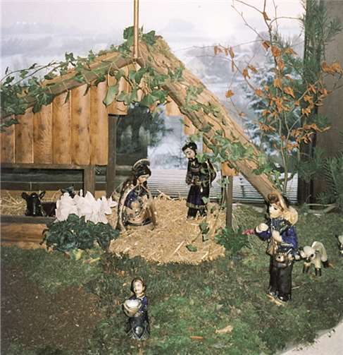 Die Krippe steht in der Kapelle des Gemeindehauses in Niederbachem. privat