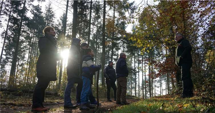 Die Krufter Sozialdemokraten waren im Wald unterwegs.Foto: privat
