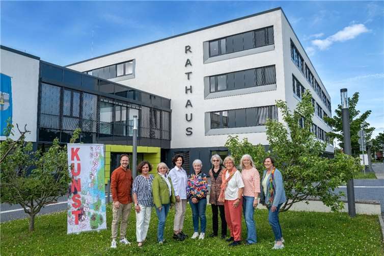 Die Künstlerprojektgruppe Meckenheim hat vom 12. September bis 20. Oktober 2024 eine Ausstellung im Rathaus von Meckenheim.  Foto: privat