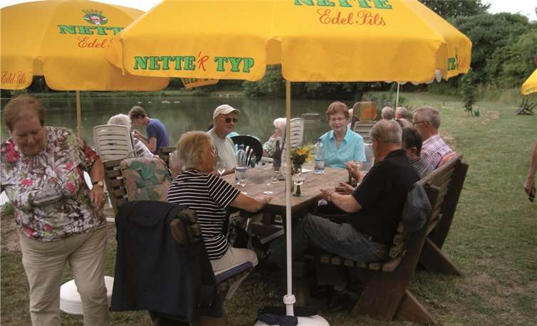 Gemeinsames Fest am Lukasweiher 