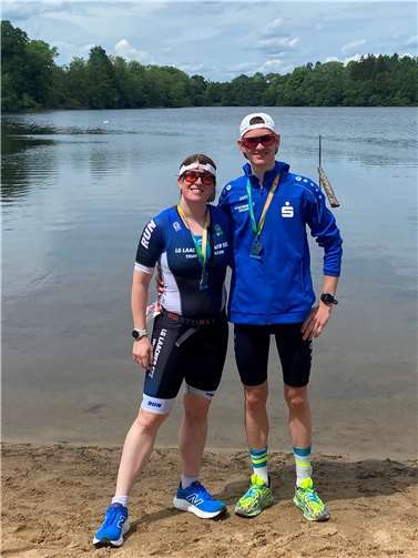Die LG Athleten Saskia und Jan vor dem Start.  Foto: Johannes Welter