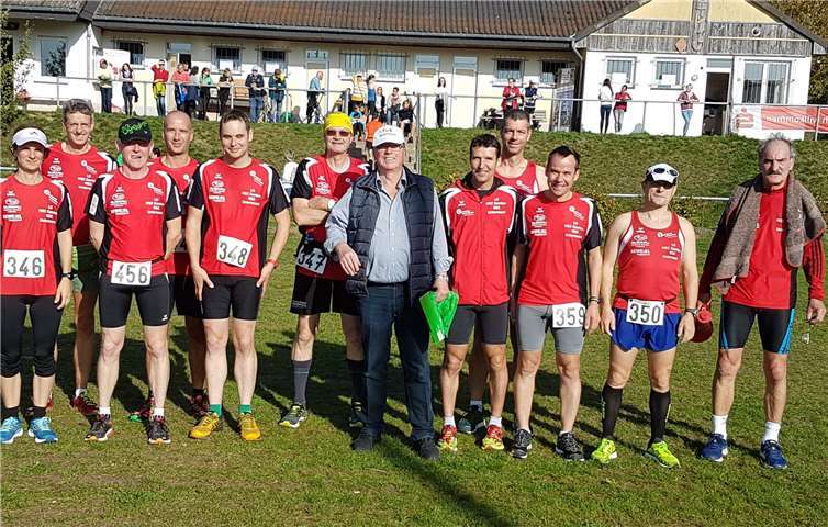 Die LG HSC Gamlen - RSC Untermosel beim Lauf in Klotten.