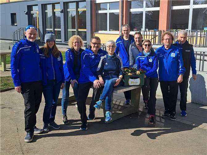 Die LG’ler vor der Start der Langstrecke in Ochtendung.  Foto: Rainer Hohl