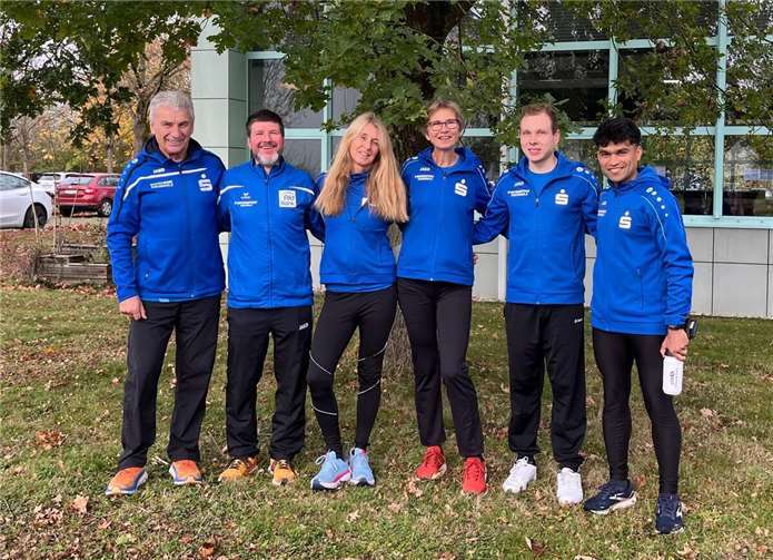Die Läufer der LG Laacher See (von rechts nach links: Klaus Jahnz, Sven-Jörg Reuter, Andrea Dahm, Elisabeth Kaiser, Marc Hermes und Raheb Rahimi).  Foto: Estefany Mendoza