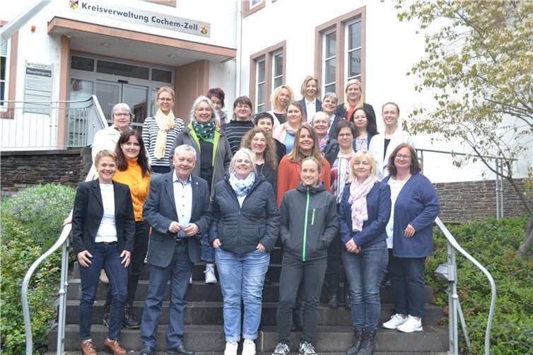 Die Landesarbeitsgemeinschaft der kommunalen Frauen- und Gleichstellungsbeauftragten folgte der Einladung von Ramona Junglas, Gleichstellungsbeaufgtragte des Landkreises Cochem-Zell, und kam zur Frühjahrssitzung in der Kreisverwaltung in Cochem zusammen. Foto: privat