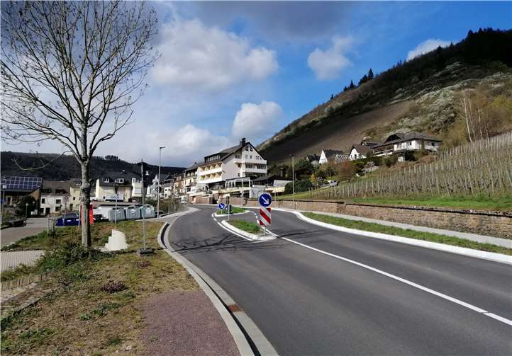 Die Landesstraße 98 zwischen Valwig und Cochem-Cond.Quelle: LBM Cochem-Koblenz