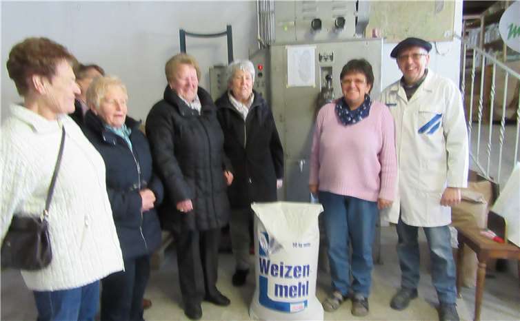 Die Landfrauen aus Burgbrohl-Lützingen besichtigten die Mosen Mühle. Foto: privat