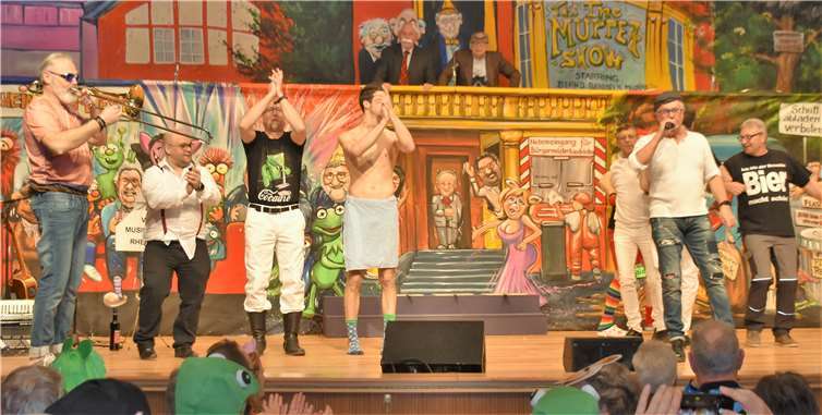 Die „Landstürmer“ boten den über 1500 Gästen ein tolles Programm.Fotos: EICH