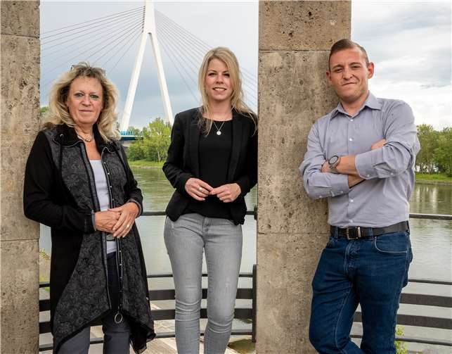 Die Landtagsabgeordnete Lana Horstmann (Mitte) gemeinsam mit ihren Mitarbeitenden Gabriele Wirtz und Janick Helmut Schmitz.Foto: SPD