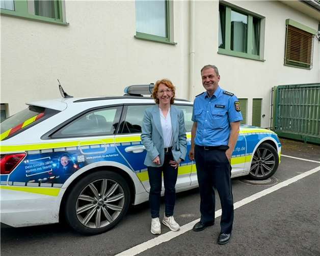 Die Landtagsabgeordnete Susanne Müller freute sich in der letzten Woche, Jan Terporten als neuen Dienststellenleiter der Polizeiinspektion Remagen begrüßen zu dürfen. Foto: privat