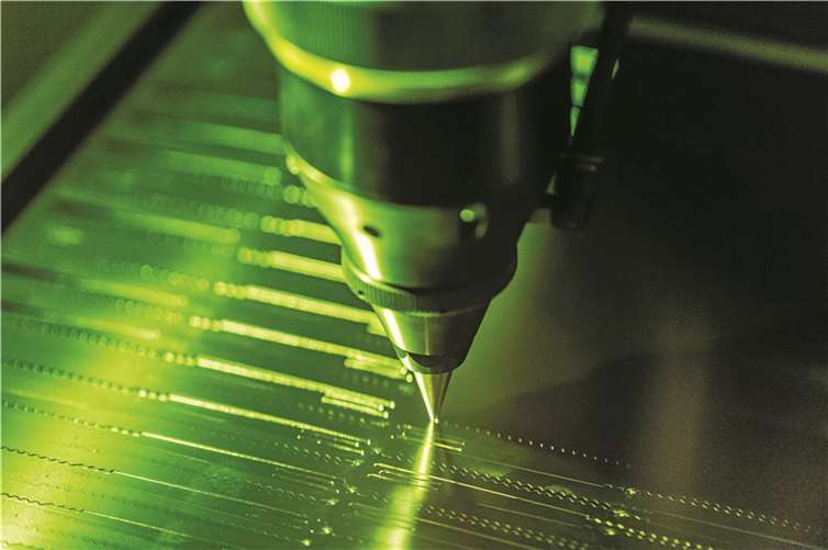 Die Laser Herstellung von Brillen.privat