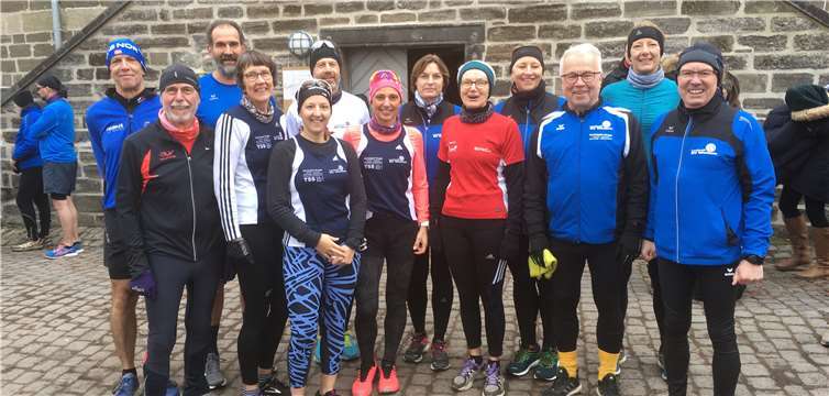 Die Lauftreffler aus Westum vor dem Start an der Wehrer Kellerei.Foto: privat