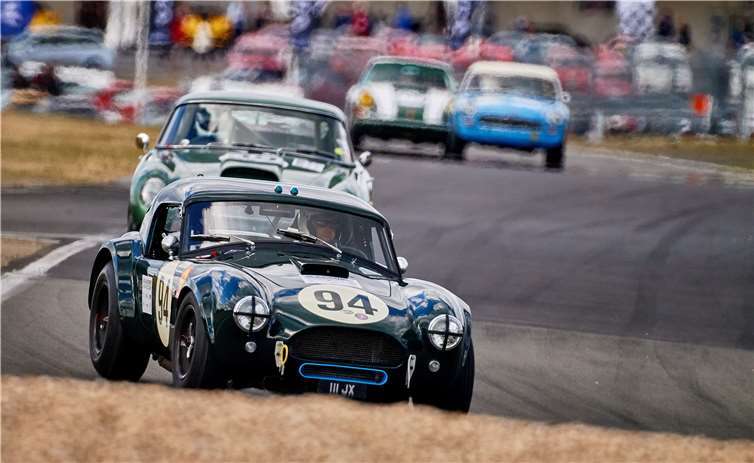 Die Legenden des Motorsports erweckt der AvD-Oldtimer-Grand-Prix zum Leben. Am zweiten August Wochenende können die Besucher viele Jahrzehnte Rennsportgeschichte erleben.Copyright: Robert Kah / Nürburgring