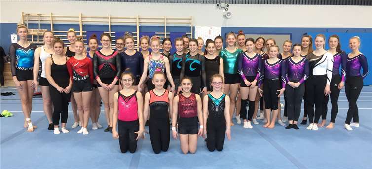 Die Leistungsturnerinnen mussten sich erstmals einer Kaderüberprüfung stellen. Foto: TVM