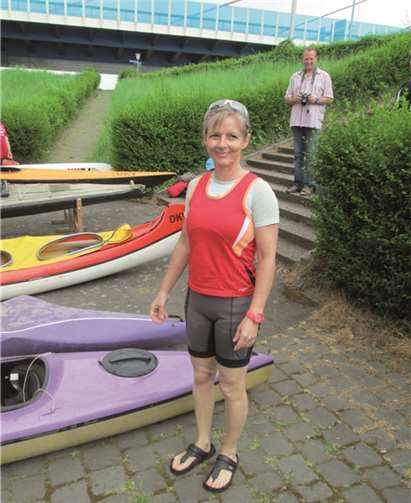 Die Leiterin der Kanu-Anfängerkurse Pia Bauer, die von ihrem Mann Michael, der ebenfalls lizenzierter Kanutrainer ist, unterstützt wird. privat