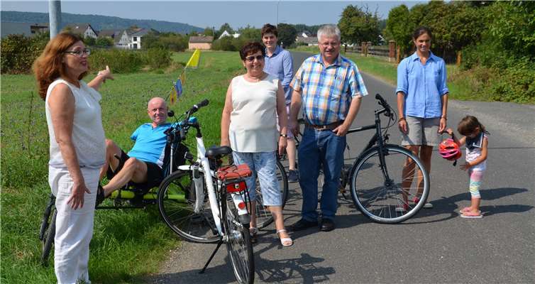 Die Liberalen bei der Begehung der Rheinallee.Foto: privat