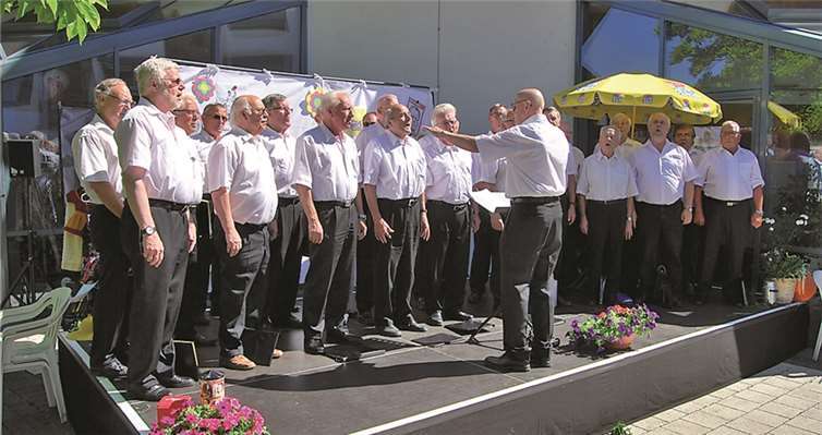 Die Lieder des Polizeichors fanden bei den Zuhörern großen Anklang.Polizeichor Koblenz e.V.