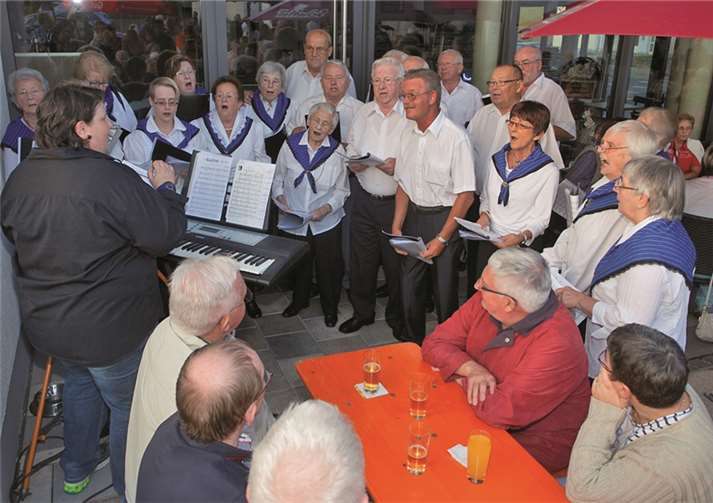 Die Liedertafel Puderbach bereicherte das musikalische Programm.WT