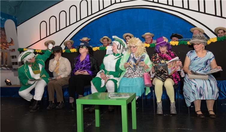 Die Lindenblüten an Aschermittwoch im Wartezimmer. Fotos: CEW