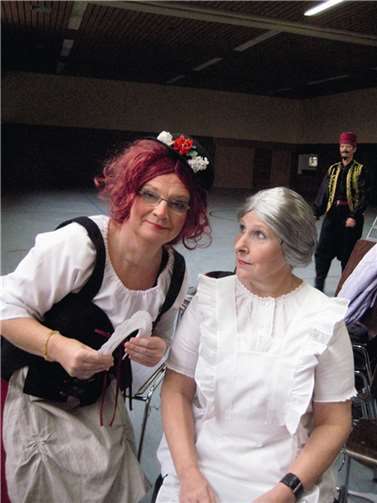 Die Liste der Darsteller ist vielseitig und reich von jung bis alt.