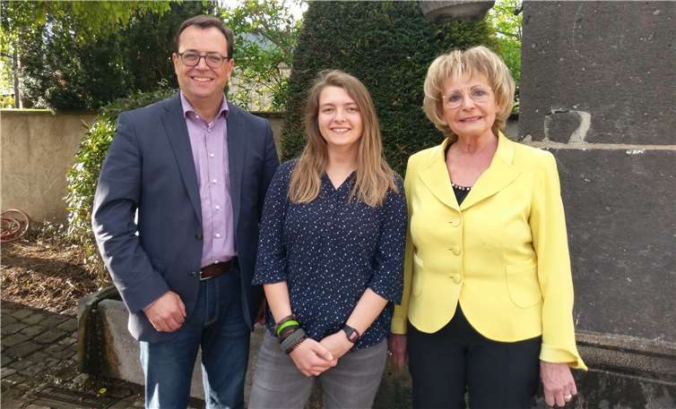 Die Lonniger Kandidatinnen und Kandidaten für den Verbandsgemeinde-Rat (v.l.n.r.): Alexander Heß (47) - Veränderungsmanager - Liste 1 (SPD) Platz 10 Tabea Urban (18) - Schülerin - Liste 5 (Grüne) Platz 15 Ingrid Gayl (78) - Rentnerin - Liste 2 (CDU) Platz 35. Foto: privat