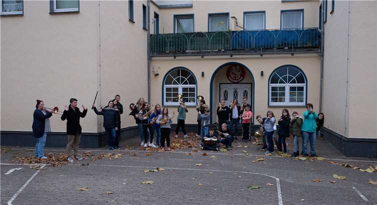 Die MVU-Schülerkapelle im Einsatz. Fotos: Marcus Raczkowiak