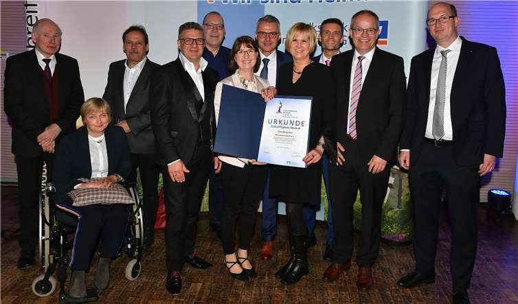 Die MY-Gemeinschaft hat sich auf die Fahnen geschrieben die Lebensqualität in der Stadt Mayen zu verbessern und erhielt dafür einen Sonderpreis beim 11. Zukunftspreis Heimat.Quelle: Volksbank RheinAhrEifel eG