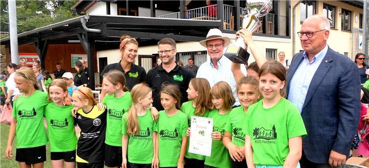Die Mädchen der Katholischen Grundschule konnten sich über den Sieg freuen.